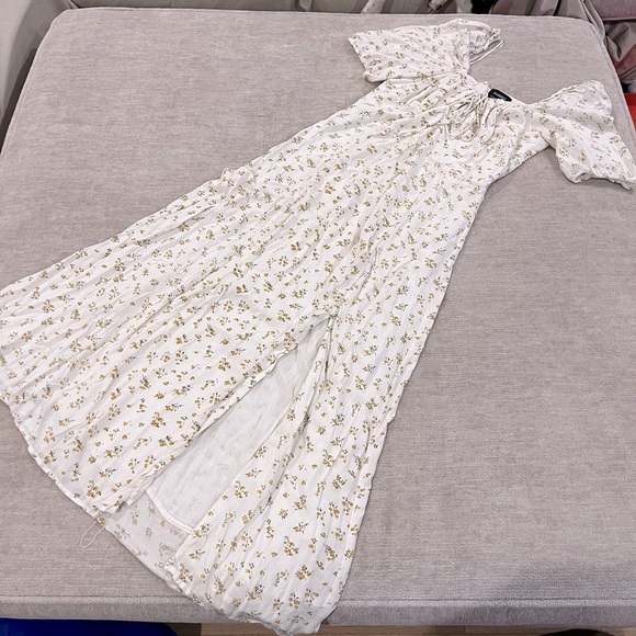 Bardot ditsy floral midi dress in ditsy fl Style # 56788DB Cottagecore - Picture 2 of 8